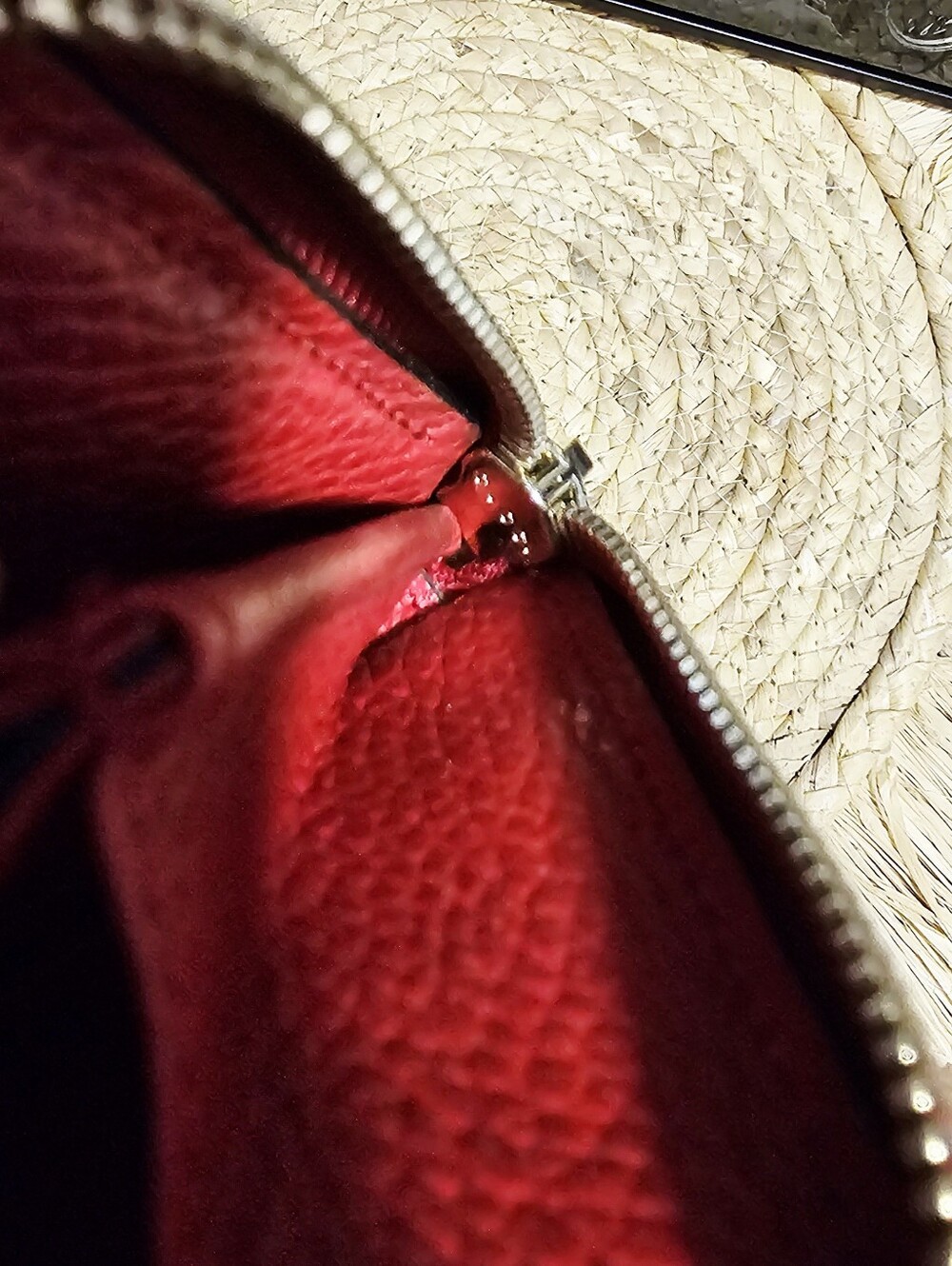 Gucci Red Long Wallet - Picture 16 of 17
